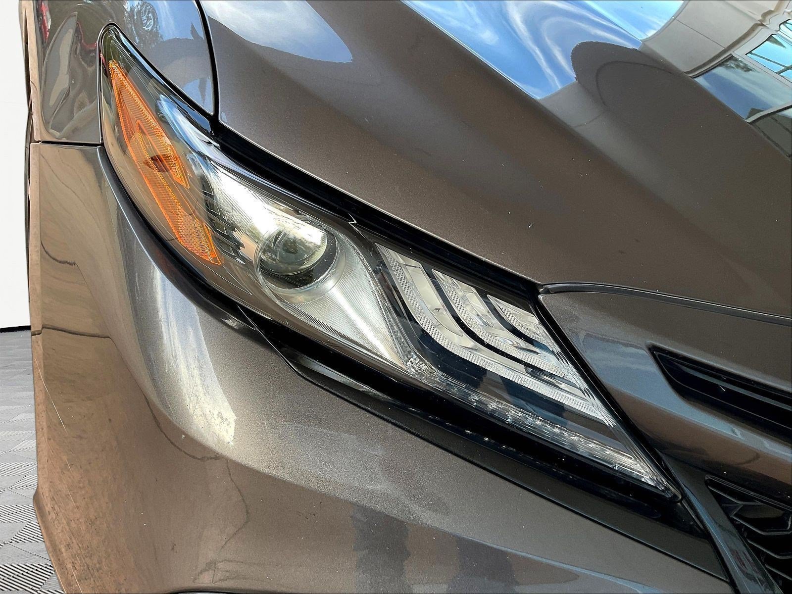 Used 2021 Toyota Camry XSE FWD image 30