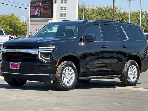 Used 2026 Chevrolet Tahoe 4WD image 9