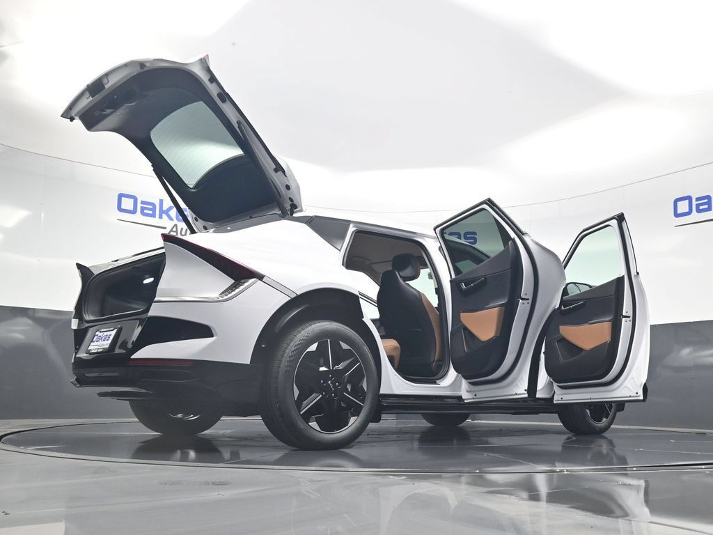 New 2026 Kia EV6 Wind RWD image 59
