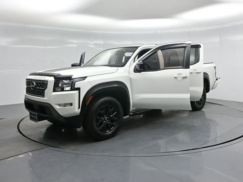 Used 2022 Nissan Frontier SV w/ Technology Package image 31