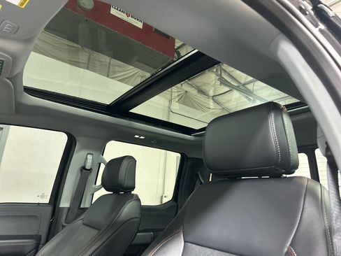 Used 2024 Ford F350 Lariat w/ Chrome Package image 8