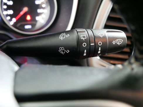 Used 2018 Jeep Compass Latitude w/ Popular Equipment Group image 32