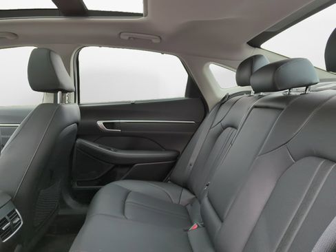 Certified 2025 Hyundai Sonata Limited image 15