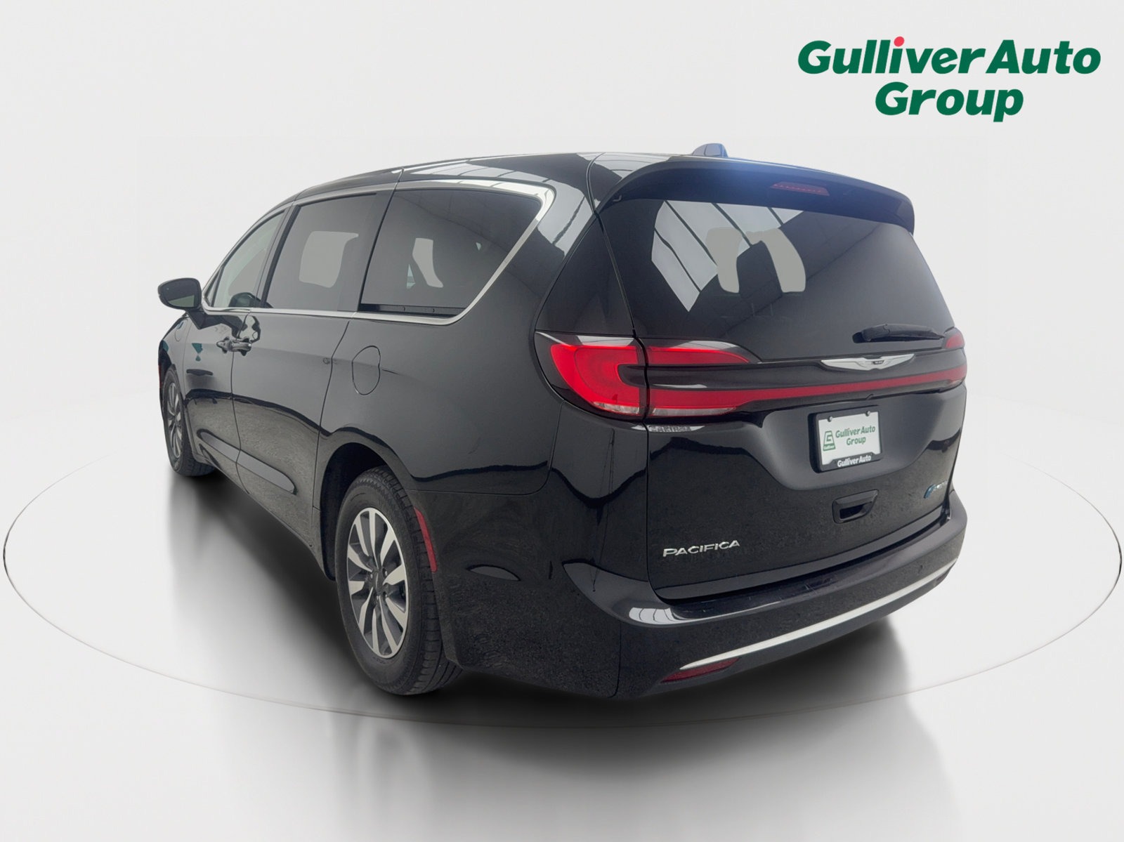 Used 2023 Chrysler Pacifica Touring-L FWD image 5