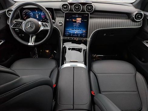 Used 2026 Mercedes-Benz GLC 300 image 18