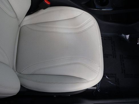 Used 2024 Ford Mustang Mach-E Premium image 30