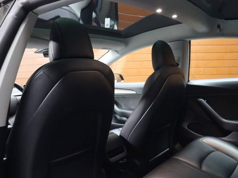 Used 2023 Tesla Model 3 Standard Range image 28