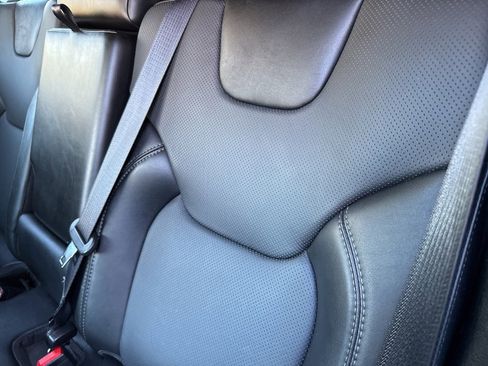 Used 2023 Jeep Cherokee Altitude Lux image 47