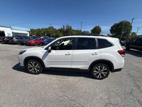 Used 2022 Subaru Forester Limited AWD/4WD image 5