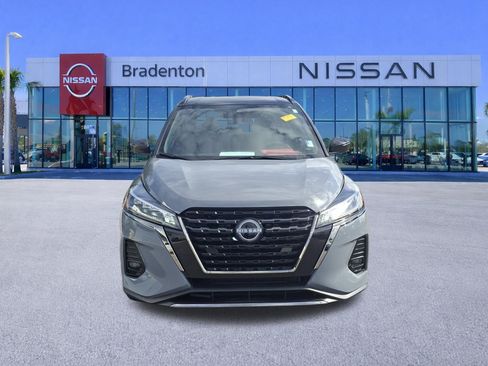 Certified 2024 Nissan Kicks SR FWD image 2