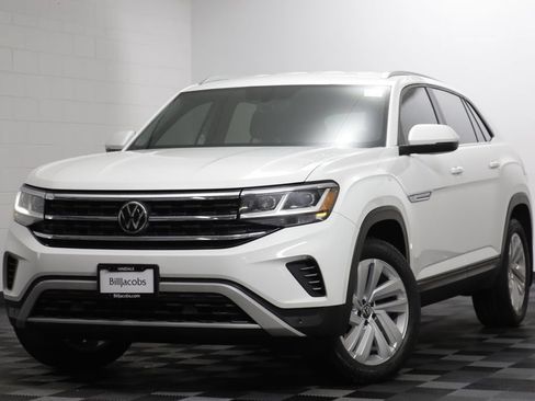 Used 2022 Volkswagen Atlas Cross Sport SE FWD image 1