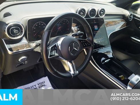 Used 2024 Mercedes-Benz GLC 300 4MATIC image 16
