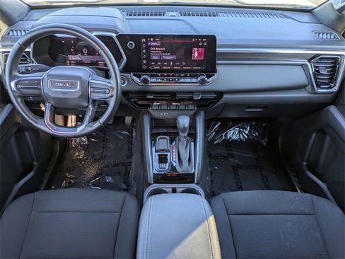 Used 2024 Chevrolet Suburban Premier w/ Premium Package image 16