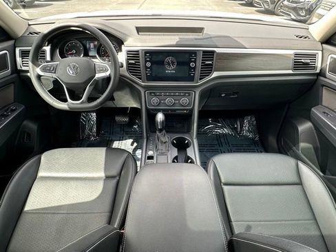 Used 2021 Volkswagen Atlas SE FWD image 34