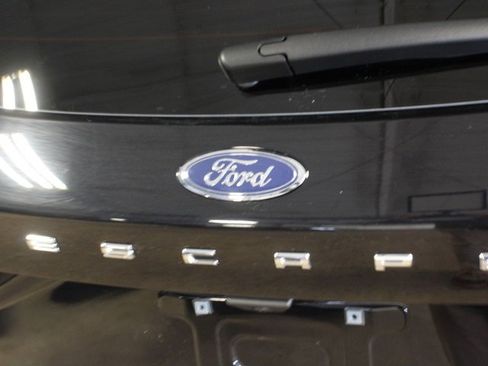 Used 2022 Ford Escape SE w/ Convenience Package image 10