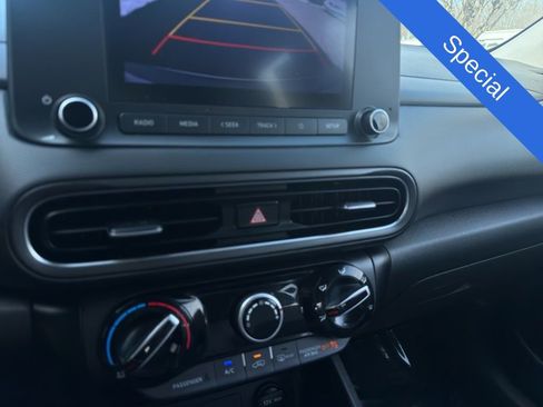 Used 2022 Hyundai Kona SE image 21
