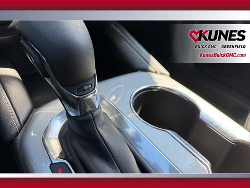 Used 2025 Chevrolet Blazer LT image 34