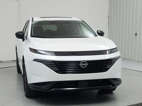Used 2025 Nissan Murano Platinum w/ Cargo Package AWD/4WD image 2
