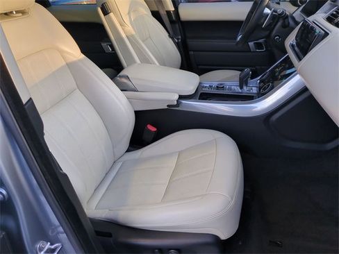 Used 2019 Land Rover Range Rover Sport Supercharged image 29