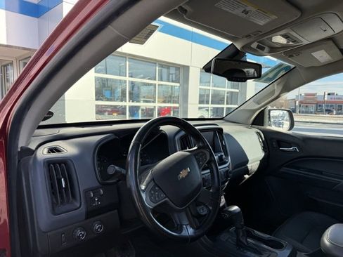 Used 2021 Chevrolet Colorado Z71 w/ Safety Package image 6