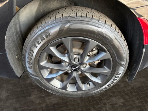 Used 2021 Chrysler Pacifica Touring w/ Cold Weather Group AWD/4WD image 40
