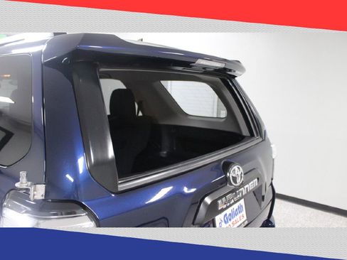 Used 2015 Toyota 4Runner Trail image 28