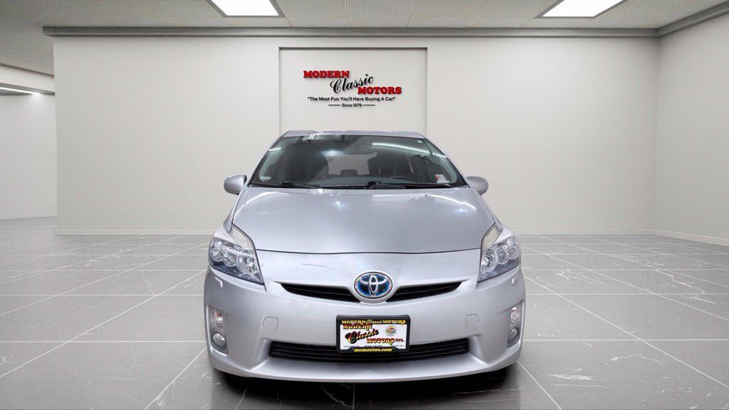 Used 2010 Toyota Prius Five w/ Navigation Pkg FWD image 2