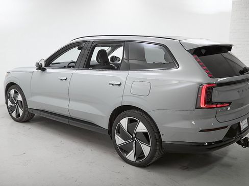 Certified 2025 Volvo EX90 Ultra image 7