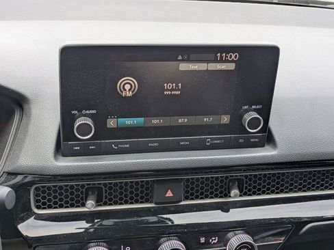 Used 2025 Honda Civic Sport image 6