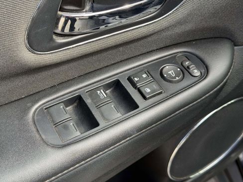 Used 2019 Honda HR-V EX image 15