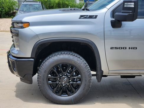 New 2026 Chevrolet Silverado 2500 Custom w/ Custom Value Package AWD/4WD image 10