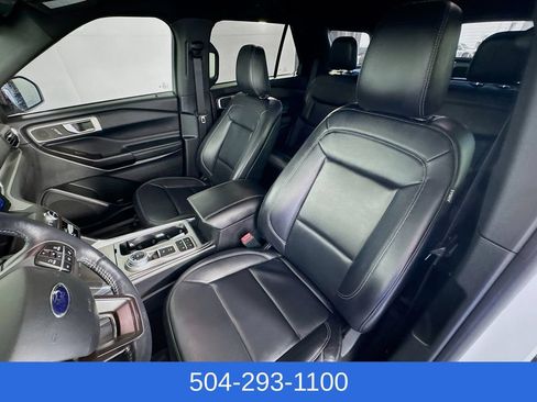 Used 2020 Ford Explorer XLT w/ Equipment Group 202A RWD image 21