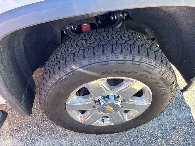 Used 2021 Chevrolet Silverado 2500 LTZ AWD/4WD image 9