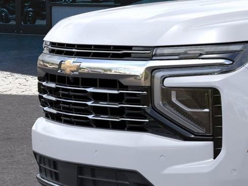 New 2026 Chevrolet Suburban LT AWD/4WD image 13
