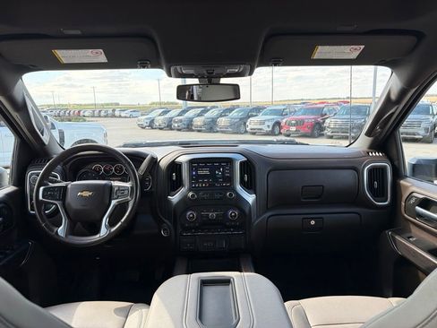 Used 2022 Chevrolet Silverado 2500 LTZ w/ LTZ Plus Package AWD/4WD image 18