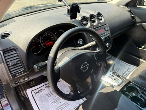 Used 2012 Nissan Altima 2.5 S FWD image 9