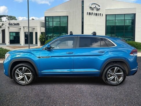 Used 2024 Volkswagen Atlas Cross Sport SEL R-Line image 5