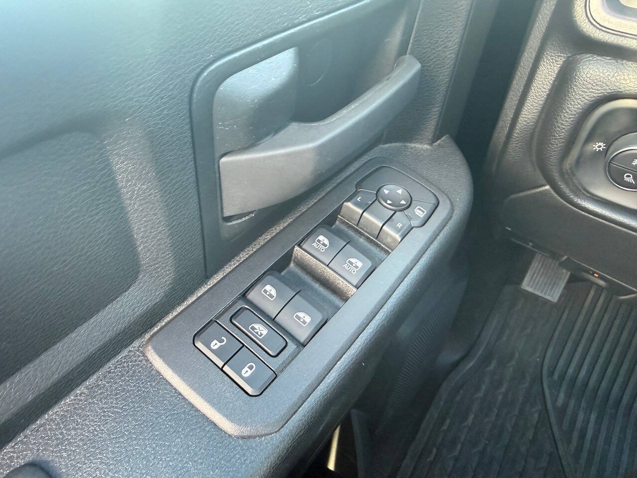 Used 2025 RAM 2500 Tradesman AWD/4WD image 34