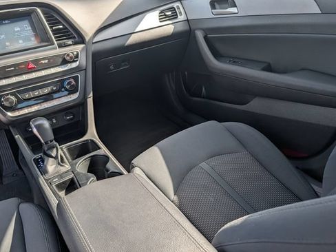 Used 2018 Hyundai Sonata SEL w/ Cargo Package FWD image 13