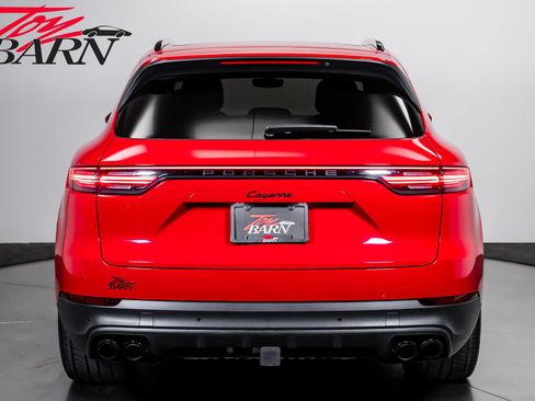 Used 2023 Porsche Cayenne AWD/4WD image 4