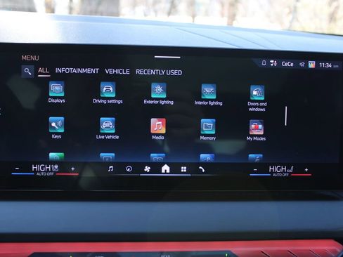 Used 2025 BMW X3 xDrive30i w/ Premium Package image 16