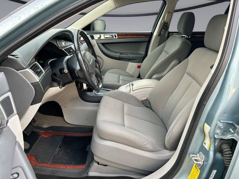 Used 2008 Chrysler Pacifica Touring FWD image 11