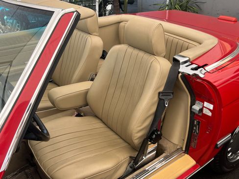 Used 1989 Mercedes-Benz 560 SL image 31