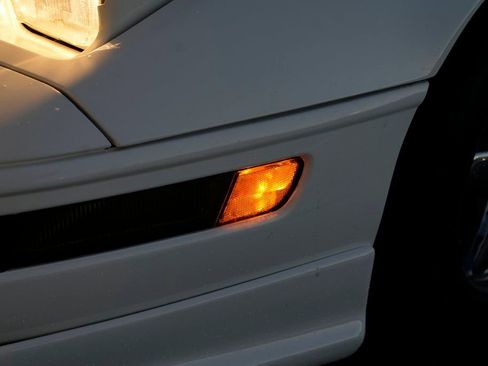 Used 1992 Chevrolet Corvette Convertible image 37