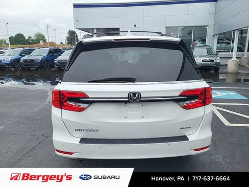 Used 2022 Honda Odyssey Elite image 3
