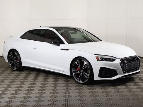 Used 2022 Audi S5 Premium Plus w/ Premium Plus image 2
