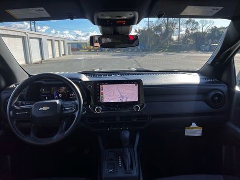Certified 2024 Chevrolet Colorado W/T image 13