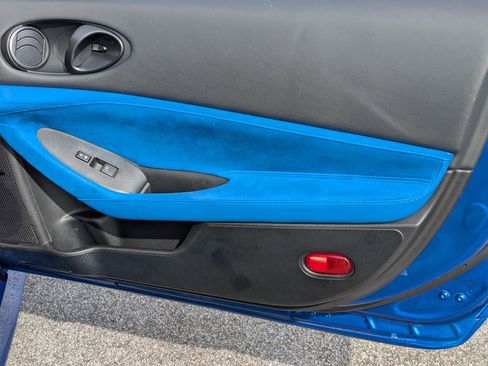 Certified 2024 Nissan Z Performance w/ Floor Mat Package image 29