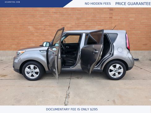 Used 2019 Kia Soul image 13