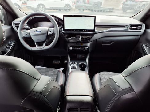 Certified 2023 Ford Escape ST-Line w/ Tech Pack #1 image 18